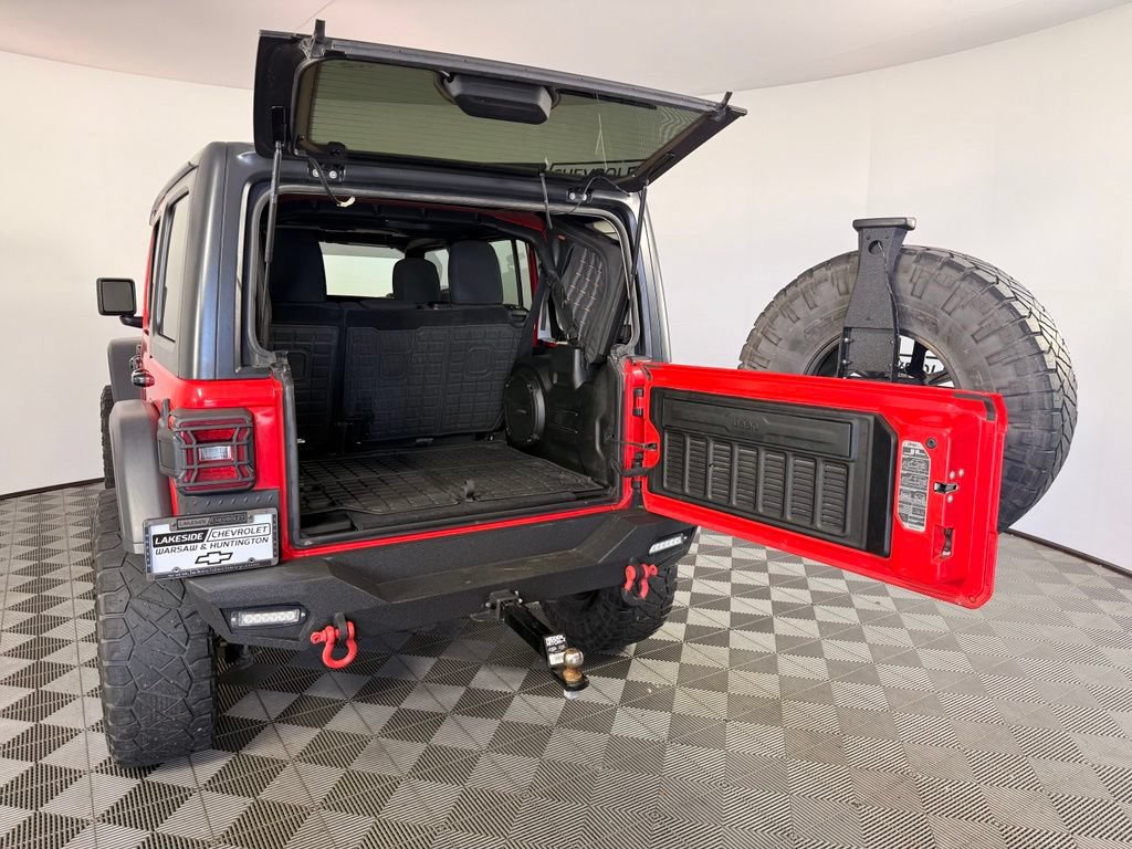Used 2018 Jeep Wrangler Unlimited Rubicon AWD/4WD image 38