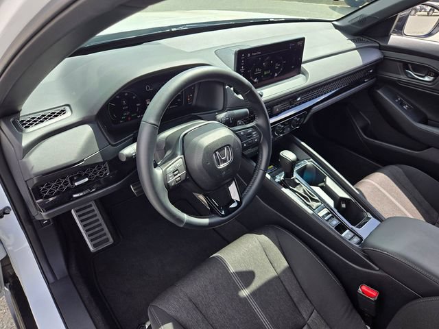 Used 2025 Honda Accord Sport image 8