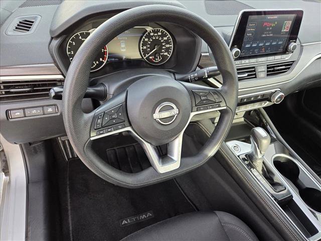 Used 2023 Nissan Altima 2.5 SV image 10