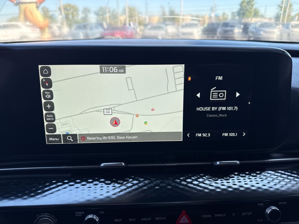 Used 2022 Kia Carnival SX Prestige FWD image 16