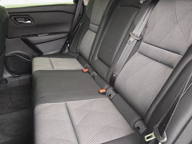 Used 2024 Nissan Rogue SV FWD image 14