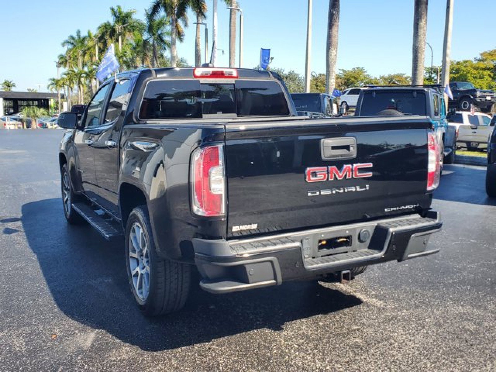 Used 2021 GMC Canyon Denali image 5