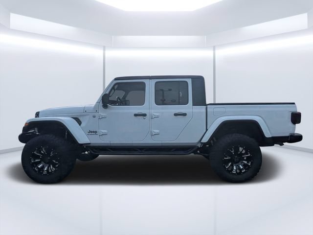 Used 2020 Jeep Gladiator Overland AWD/4WD image 6