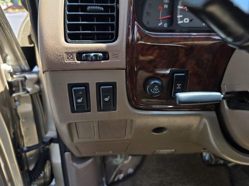Used 2001 Toyota 4Runner Limited AWD/4WD image 19