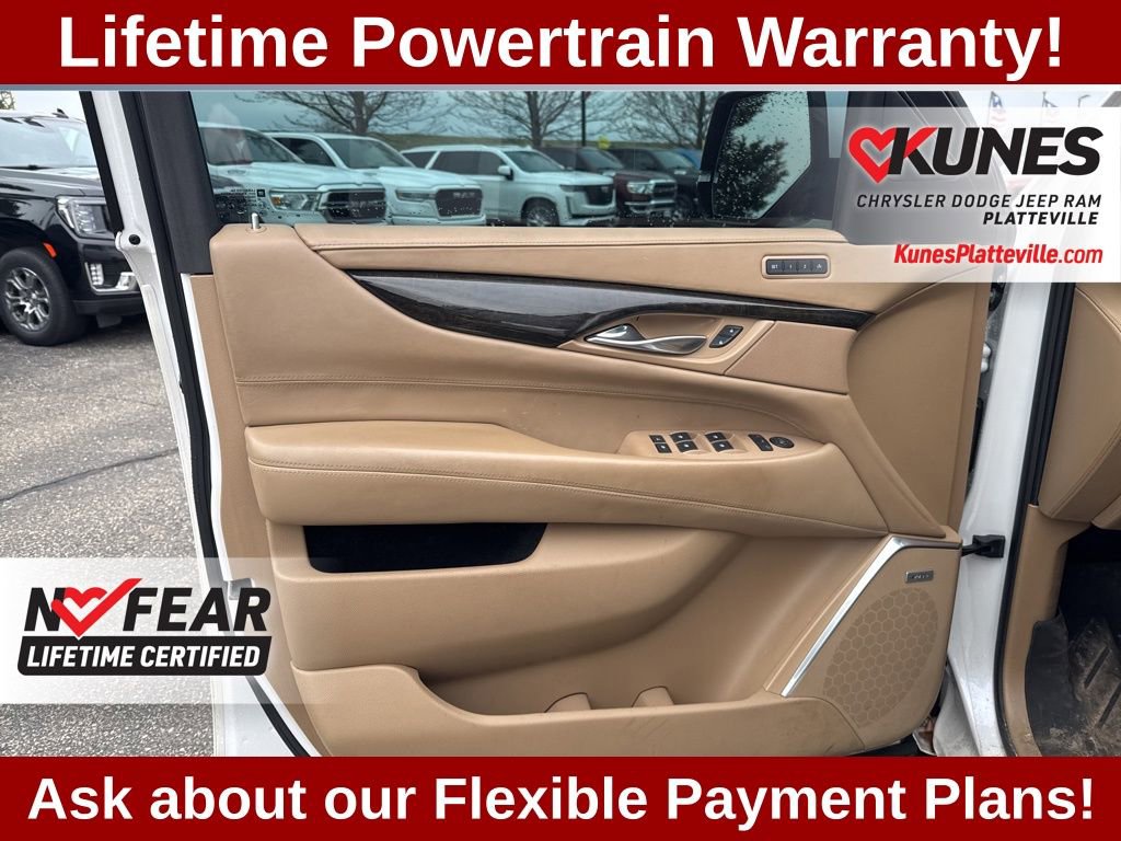 Used 2018 Cadillac Escalade ESV Platinum image 12