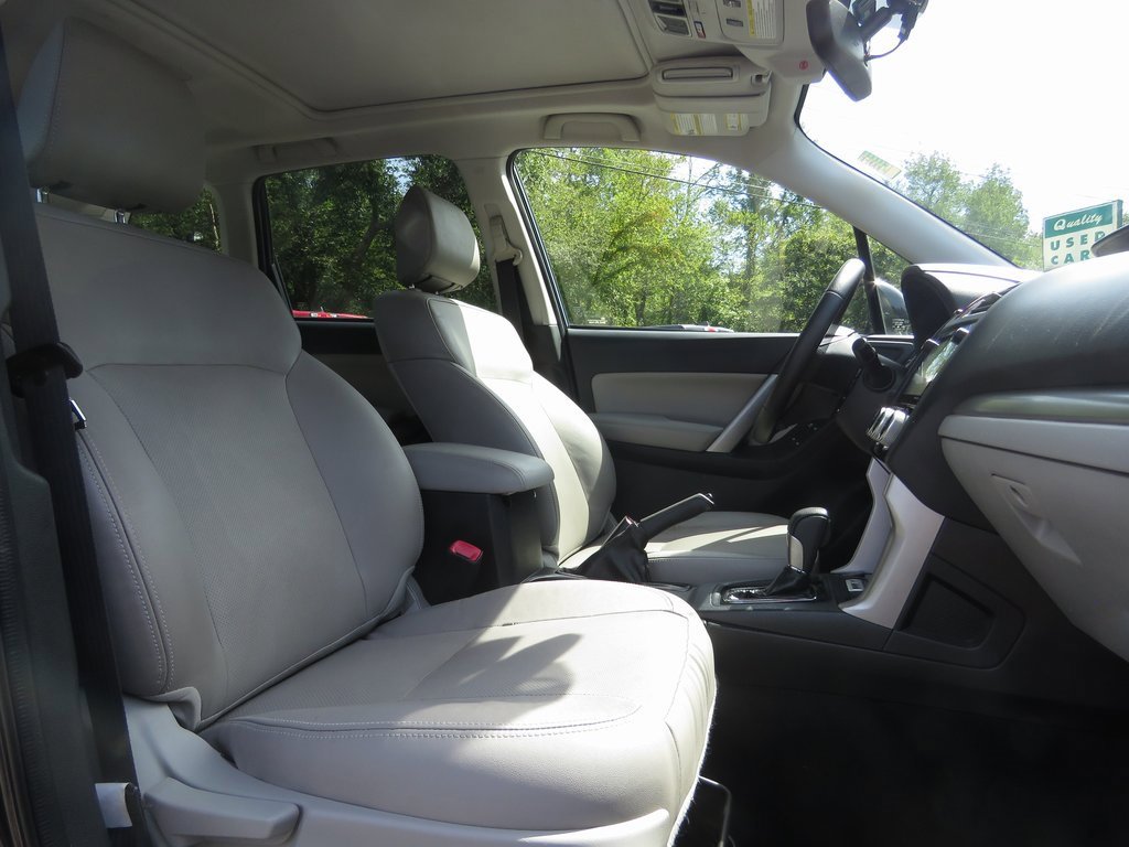 Used 2016 Subaru Forester 2.5i Touring w/ Eyesight & Navigation System image 14