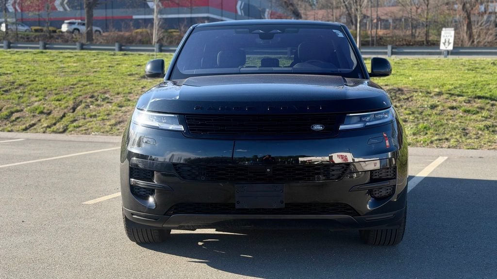 Used 2023 Land Rover Range Rover Sport SE AWD/4WD image 11