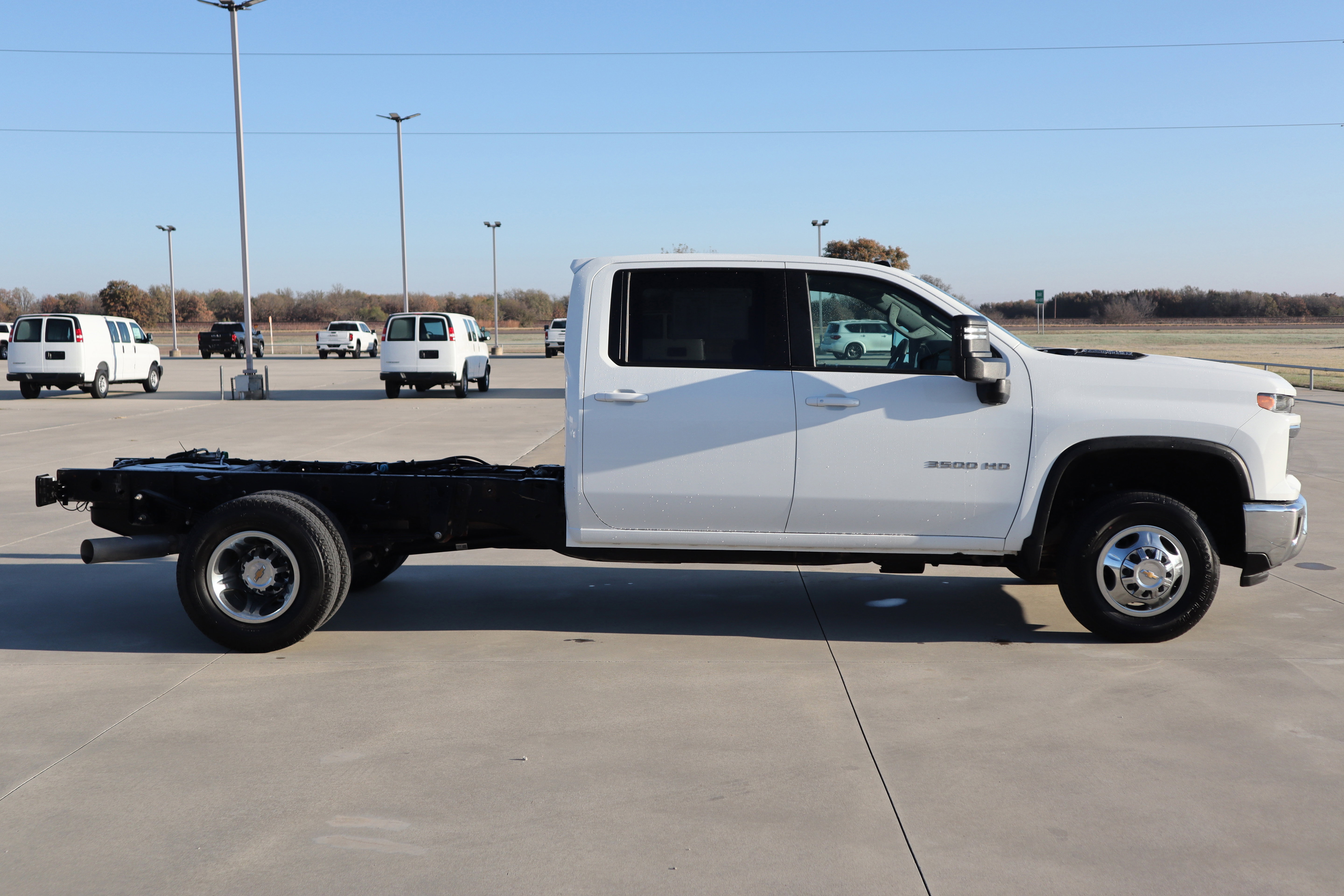 Used 2024 Chevrolet Silverado 3500 LT w/ Convenience Package image 6