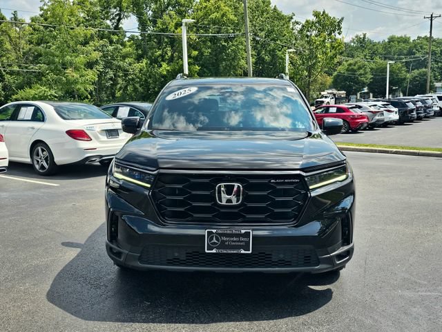 Used 2025 Honda Pilot Black Edition image 3
