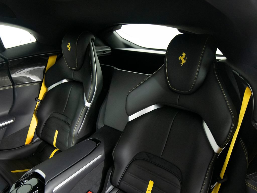 Used 2025 Ferrari Purosangue AWD/4WD image 36