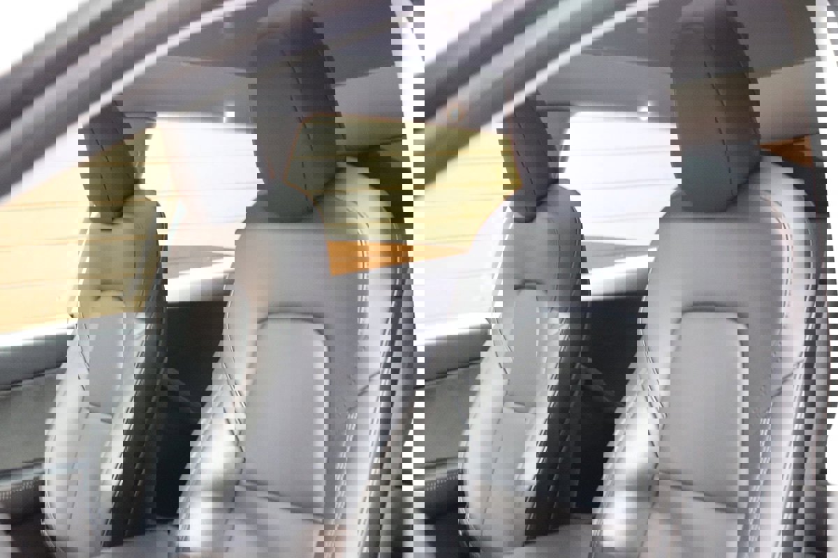 Used 2021 Tesla Model Y Long Range image 33