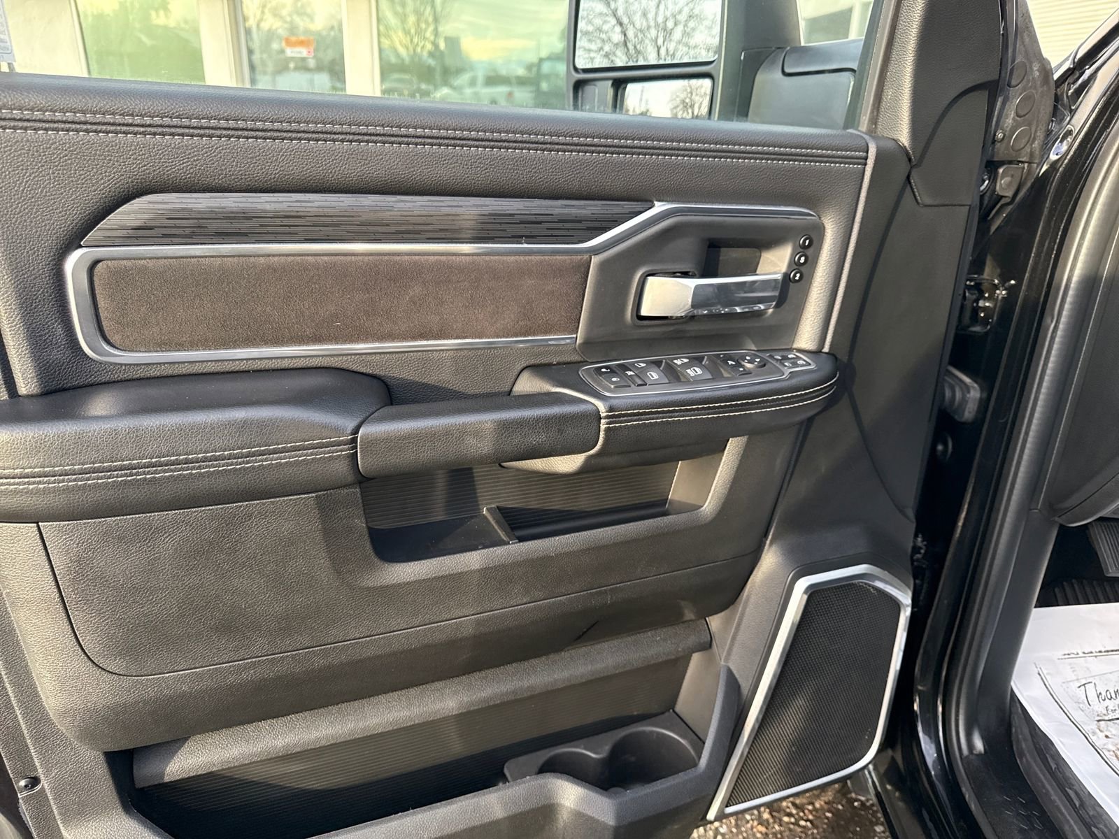 Used 2023 RAM 3500 Laramie image 10