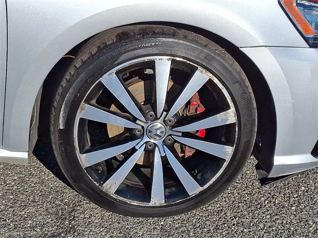 Used 2018 Volkswagen Passat 3.6 image 8