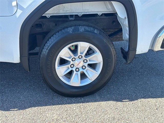 Used 2025 GMC Sierra 1500 SLE image 12