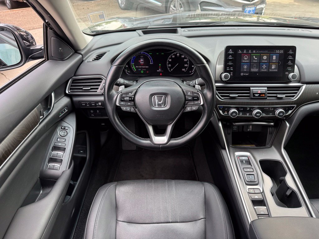 Used 2020 Honda Accord Touring image 2
