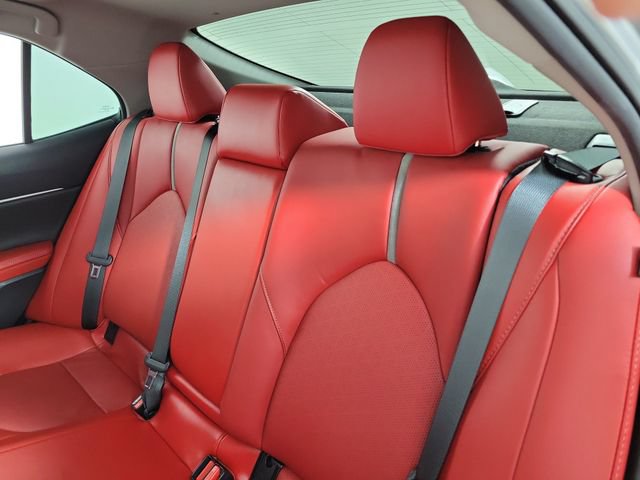 Used 2020 Toyota Camry XSE FWD image 13