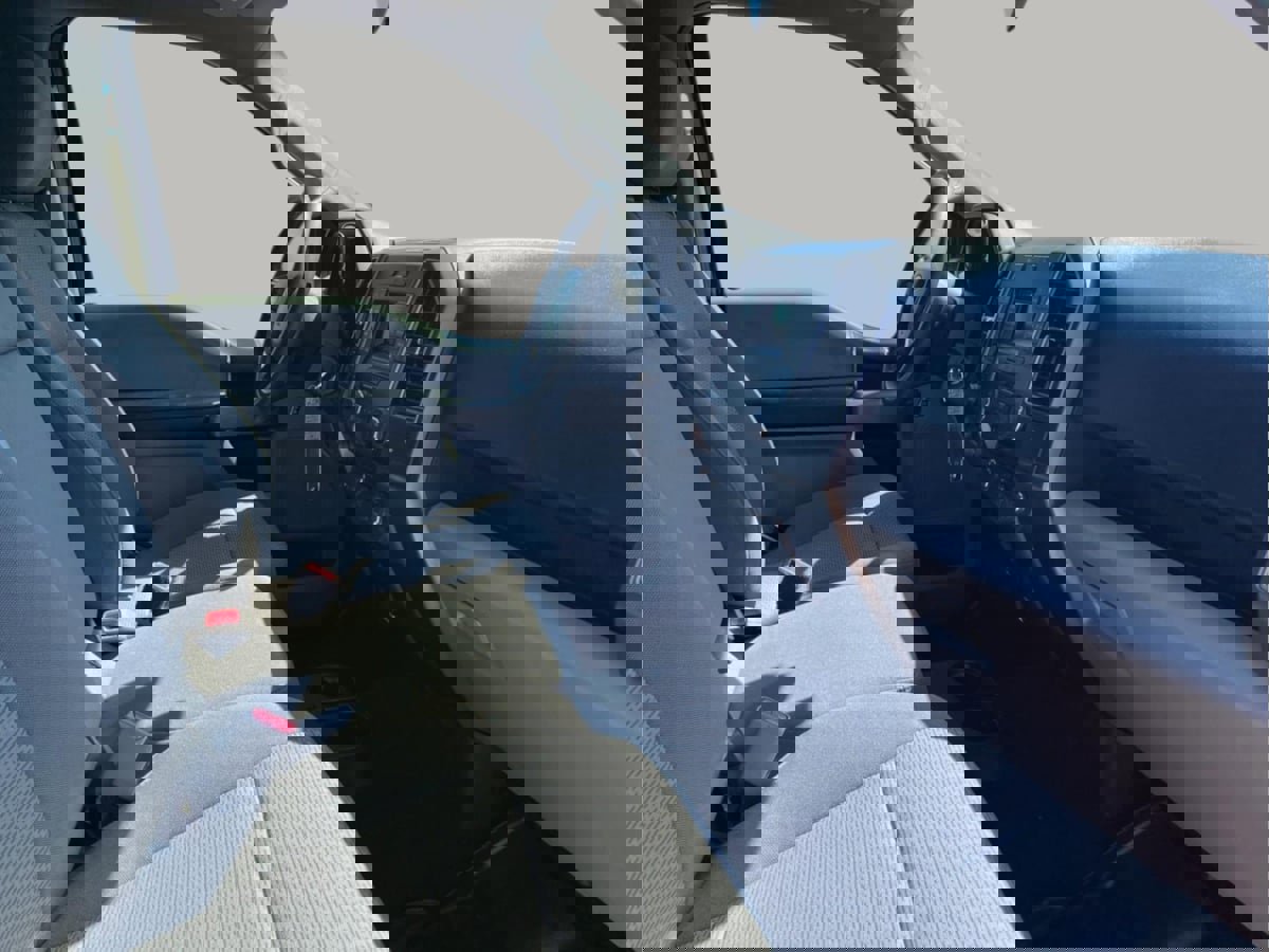 Used 2017 Ford F150 XLT w/ Trailer Tow Package image 31