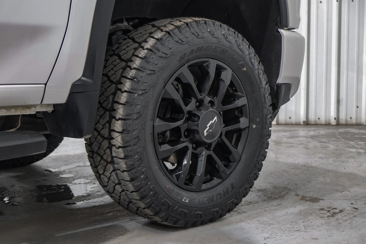 Used 2022 Chevrolet Silverado 2500 LTZ w/ LTZ Convenience Package AWD/4WD image 59