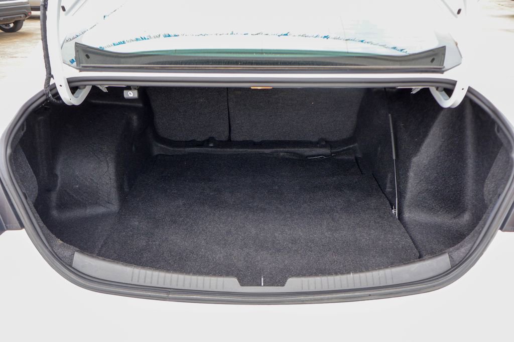 Used 2024 Chevrolet Malibu LT FWD image 24