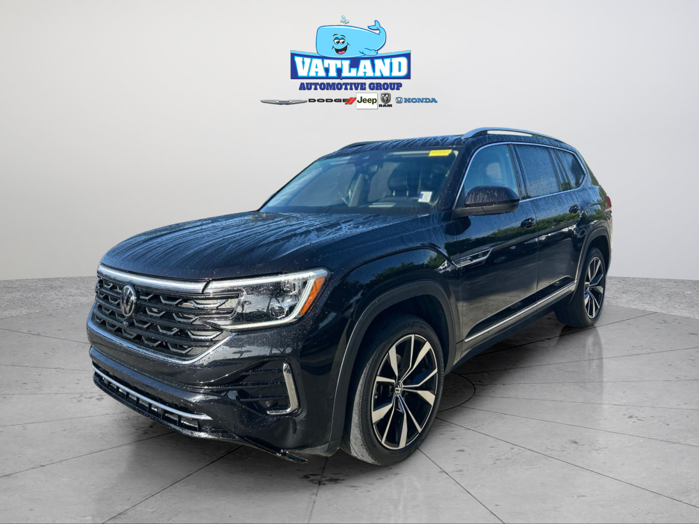 Used 2024 Volkswagen Atlas SEL Premium R-Line