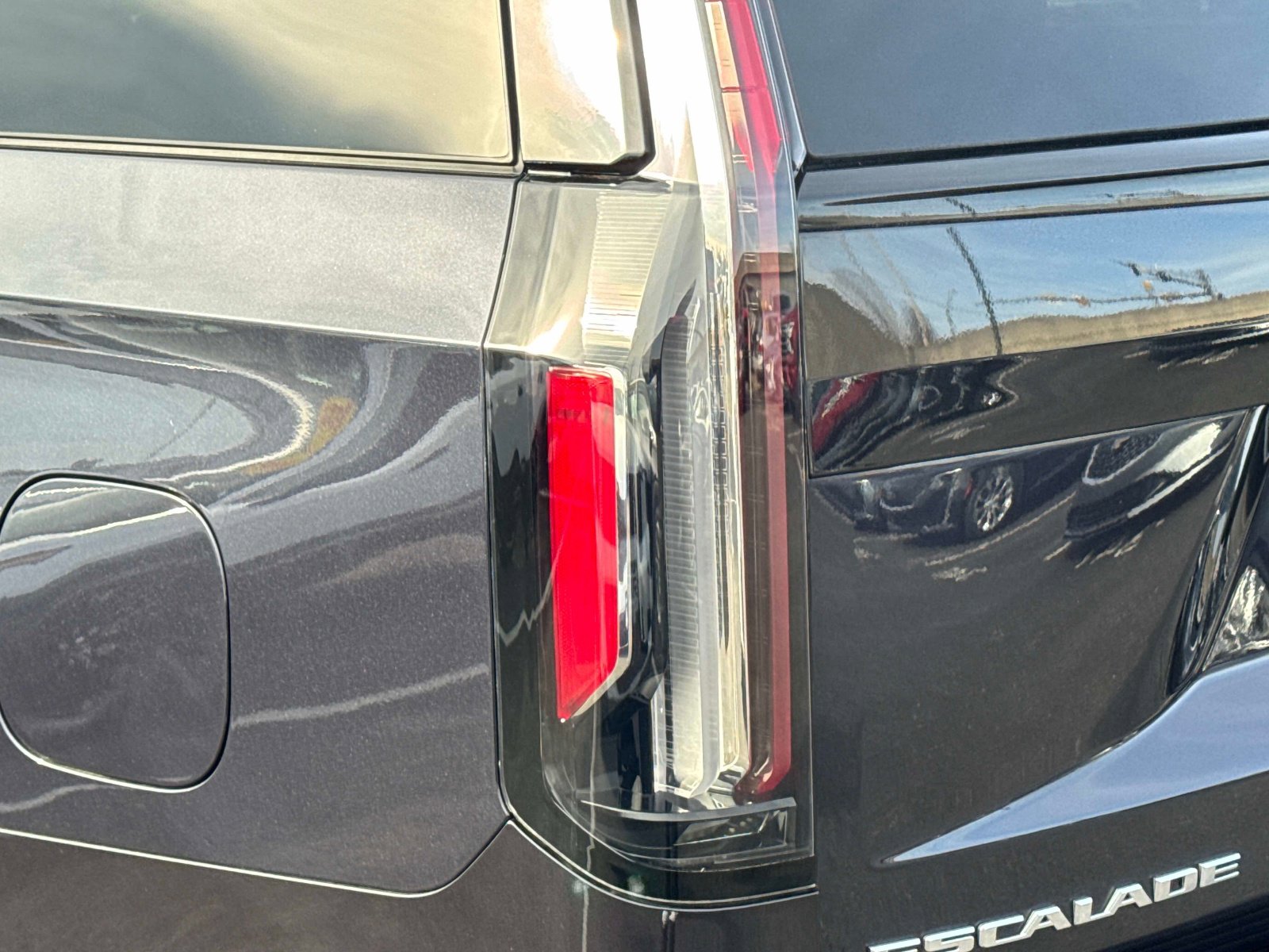 Used 2024 Cadillac Escalade ESV Sport Platinum image 31