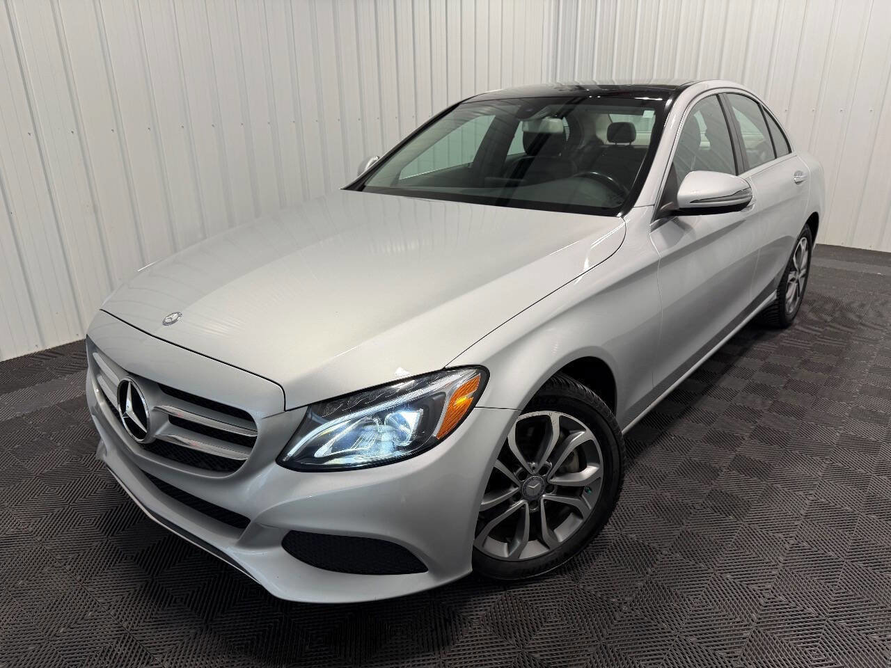 Used 2016 Mercedes-Benz C 300 4MATIC Sedan image 43