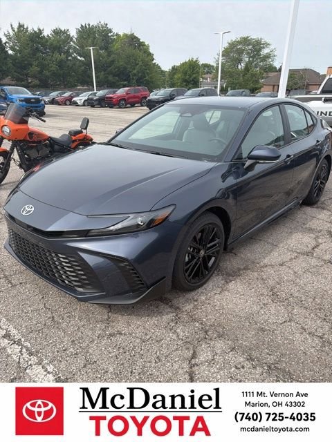 New 2026 Toyota Camry SE FWD image 1