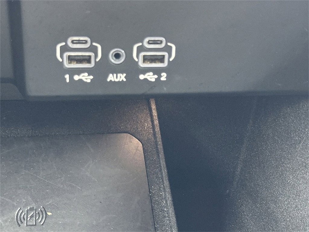 Used 2023 Jeep Wagoneer L Series II image 9