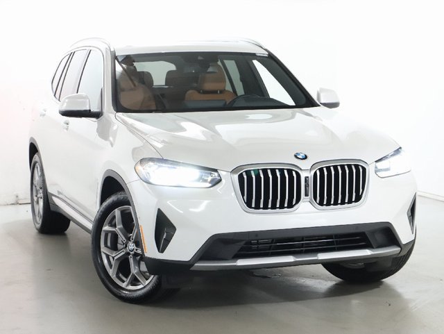 Used 2023 BMW X3 xDrive30i w/ Premium Package AWD/4WD image 2