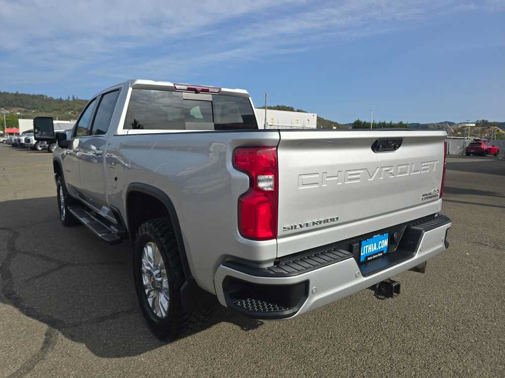 Used 2023 Chevrolet Silverado 3500 High Country w/ Safety Package II AWD/4WD image 3