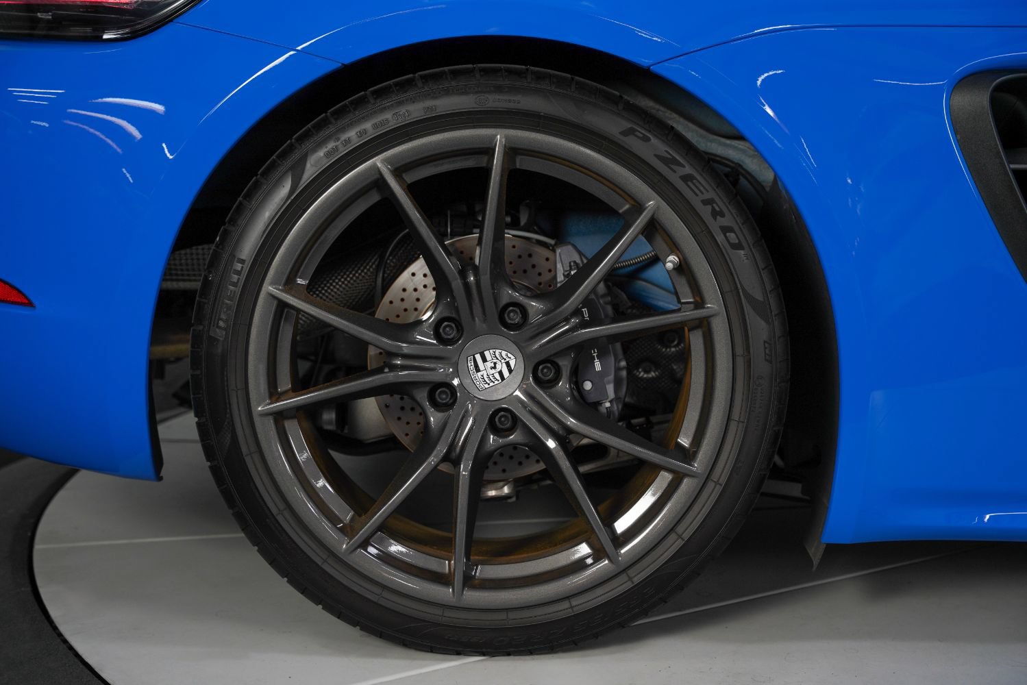 Used 2022 Porsche 718 Boxster RWD image 26