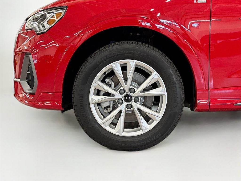 Certified 2025 Audi Q3 2.0T Premium Plus image 15