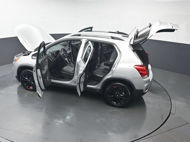 Used 2021 Chevrolet Trax LT w/ Redline Edition AWD/4WD image 40