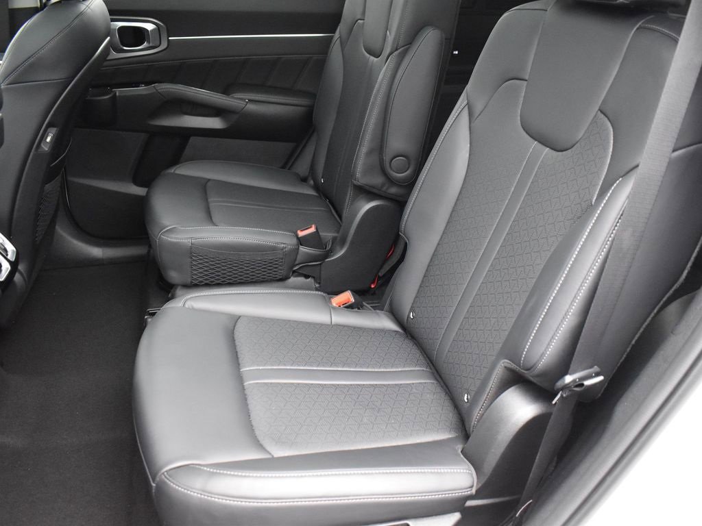 Used 2022 Kia Sorento SX w/ Panoramic Sunroof Package image 25