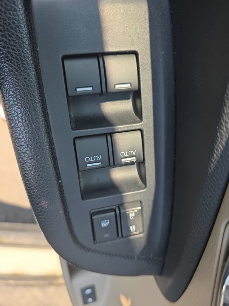 Used 2017 Honda Pilot EX-L image 12