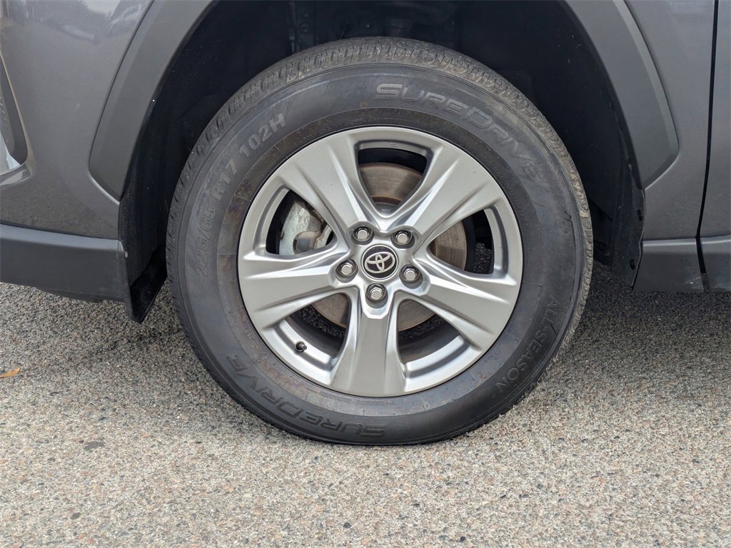 Used 2024 Toyota RAV4 XLE image 9