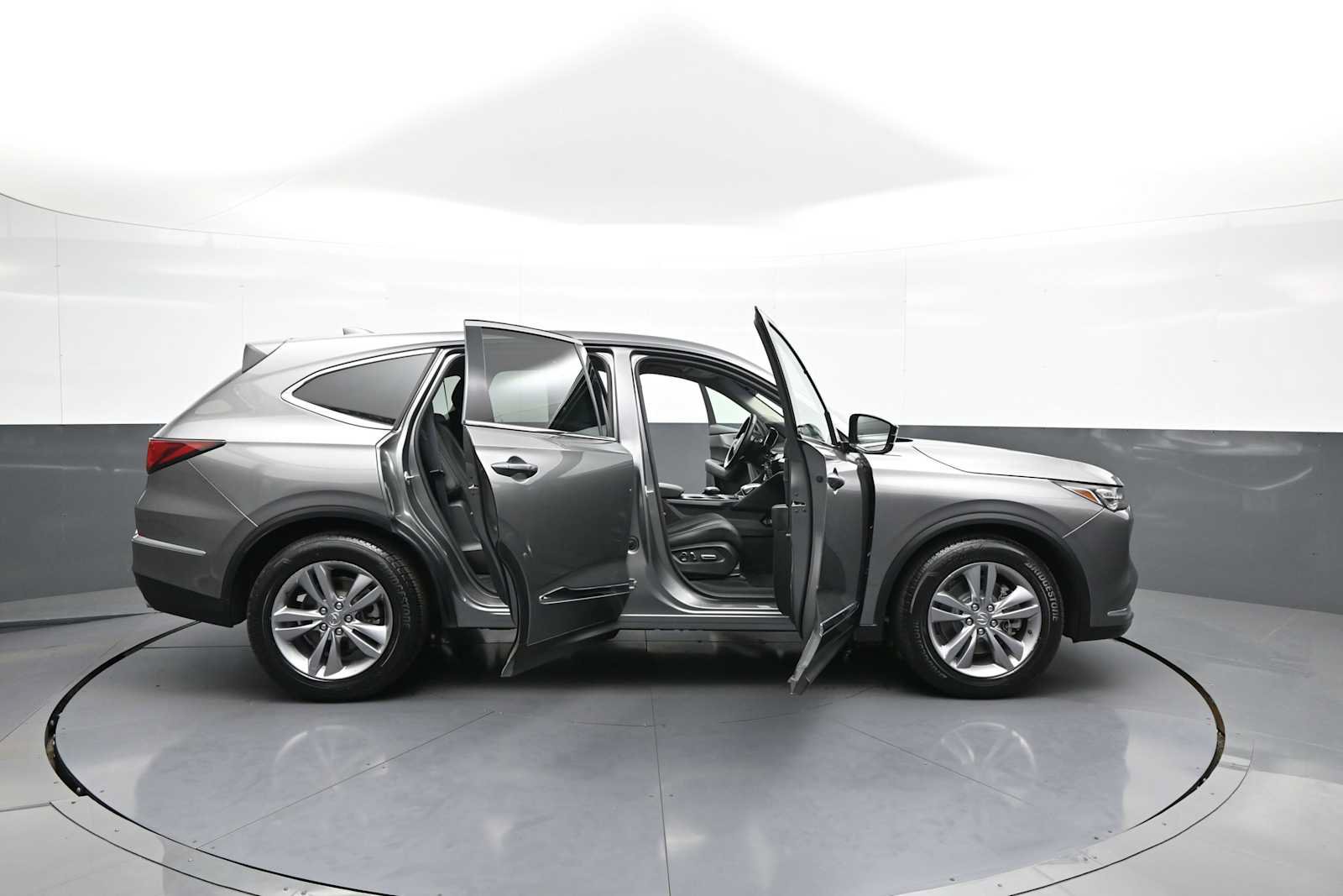Used 2024 Acura MDX SH-AWD image 45