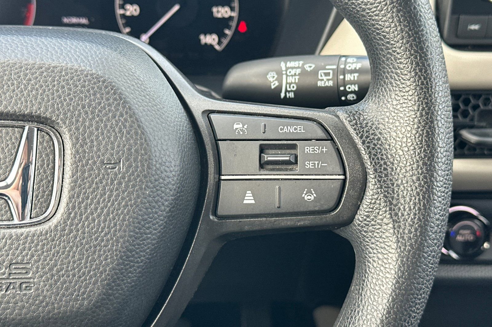 Certified 2024 Honda HR-V LX image 28