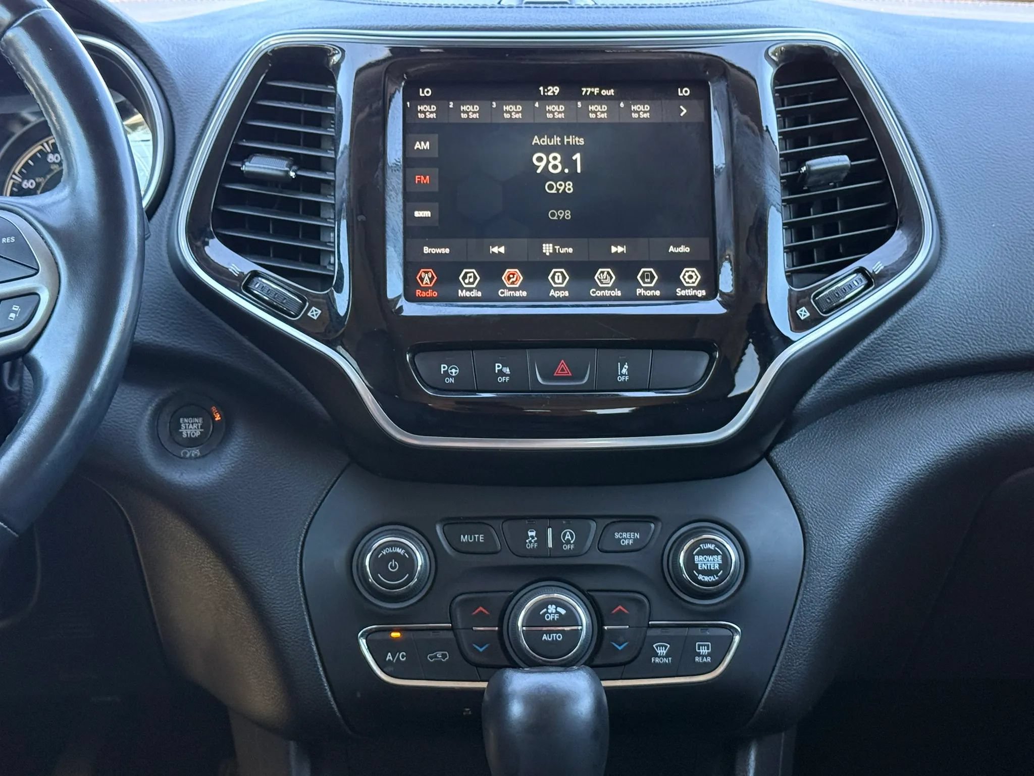 Used 2021 Jeep Cherokee Limited AWD/4WD image 19
