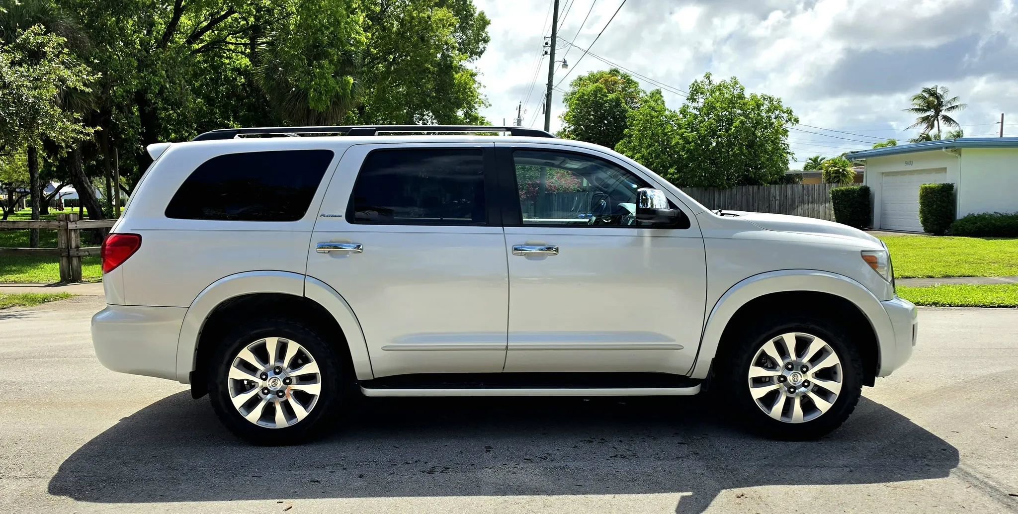 Used 2015 Toyota Sequoia Platinum RWD image 9