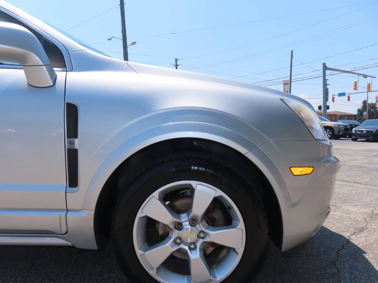 Used 2014 Chevrolet Captiva Sport LT FWD image 17
