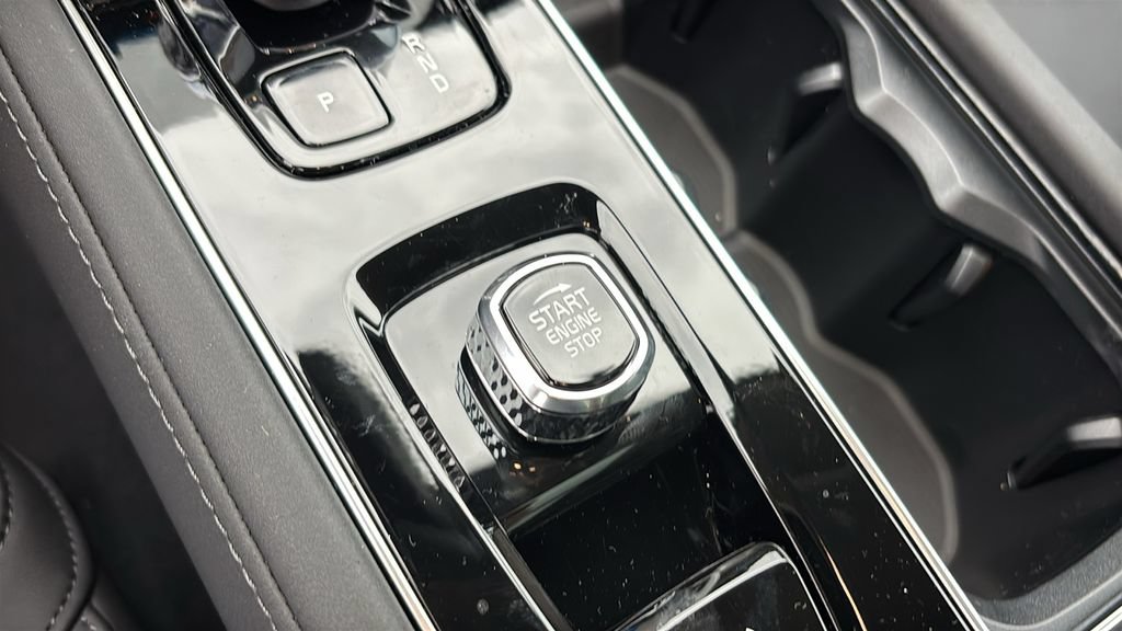 New 2026 Volvo XC90 B5 Core AWD/4WD image 15