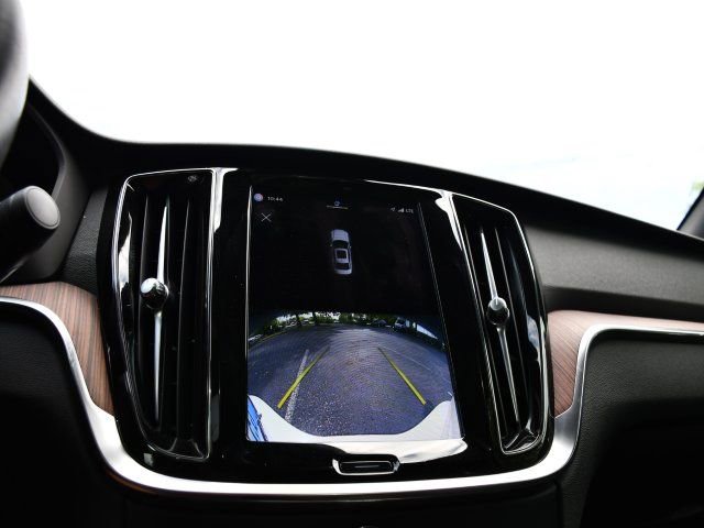 Used 2023 Volvo S60 B5 Plus w/ Climate Package AWD/4WD image 16