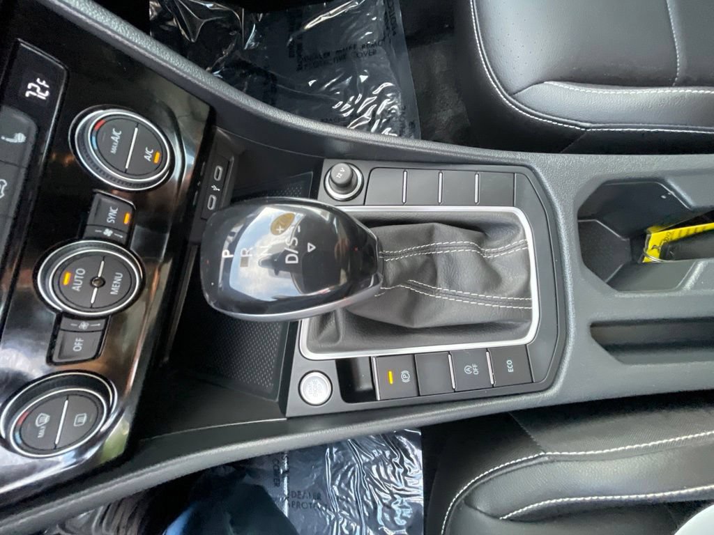 Used 2023 Volkswagen Jetta SE FWD image 22