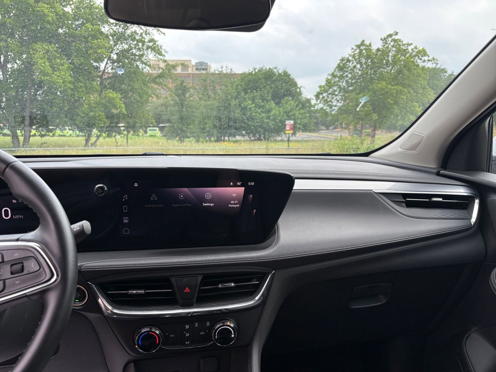 Used 2025 Buick Encore GX Preferred FWD image 17