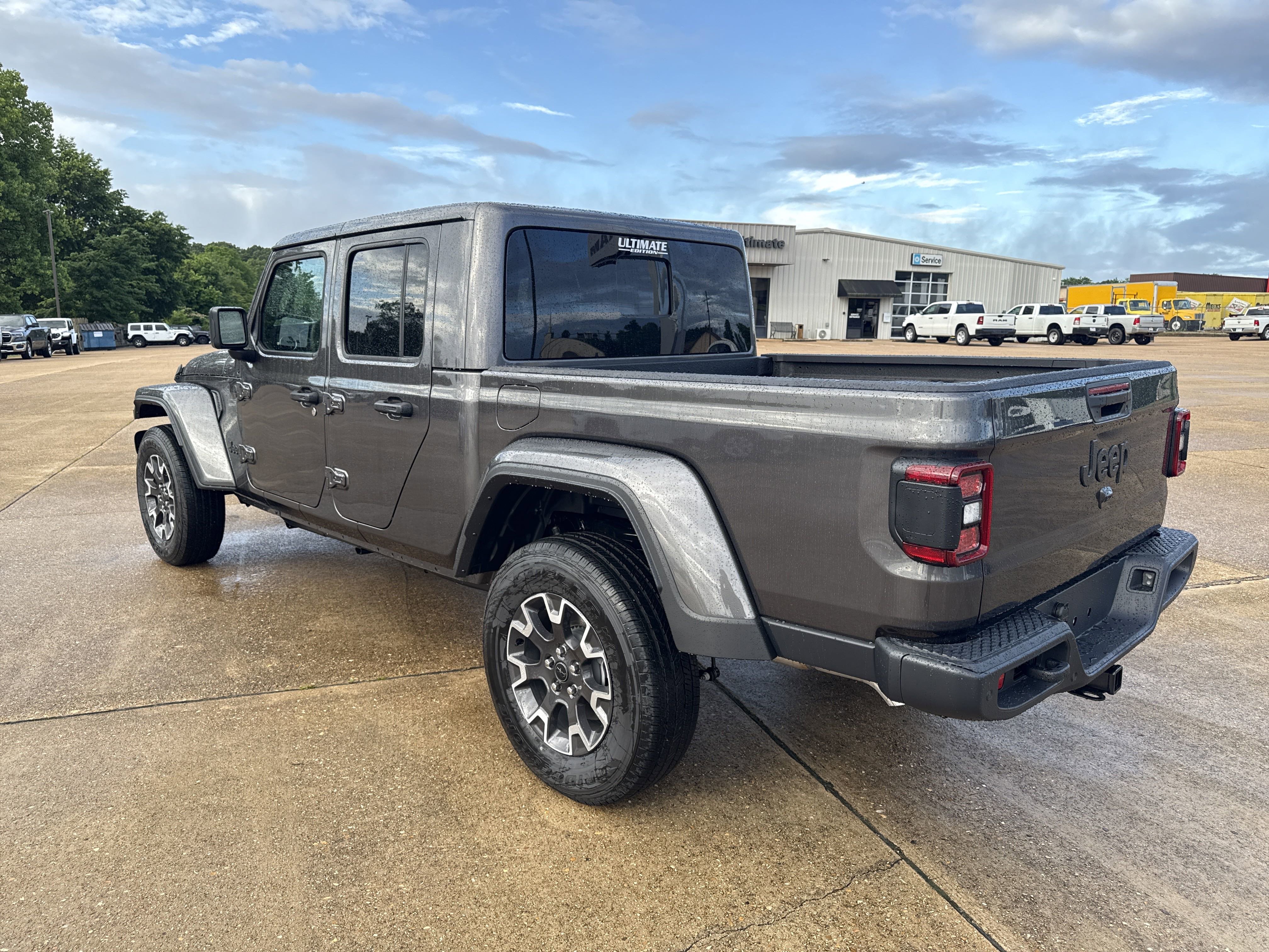New 2025 Jeep Gladiator Sport w/ Premium Package image 5