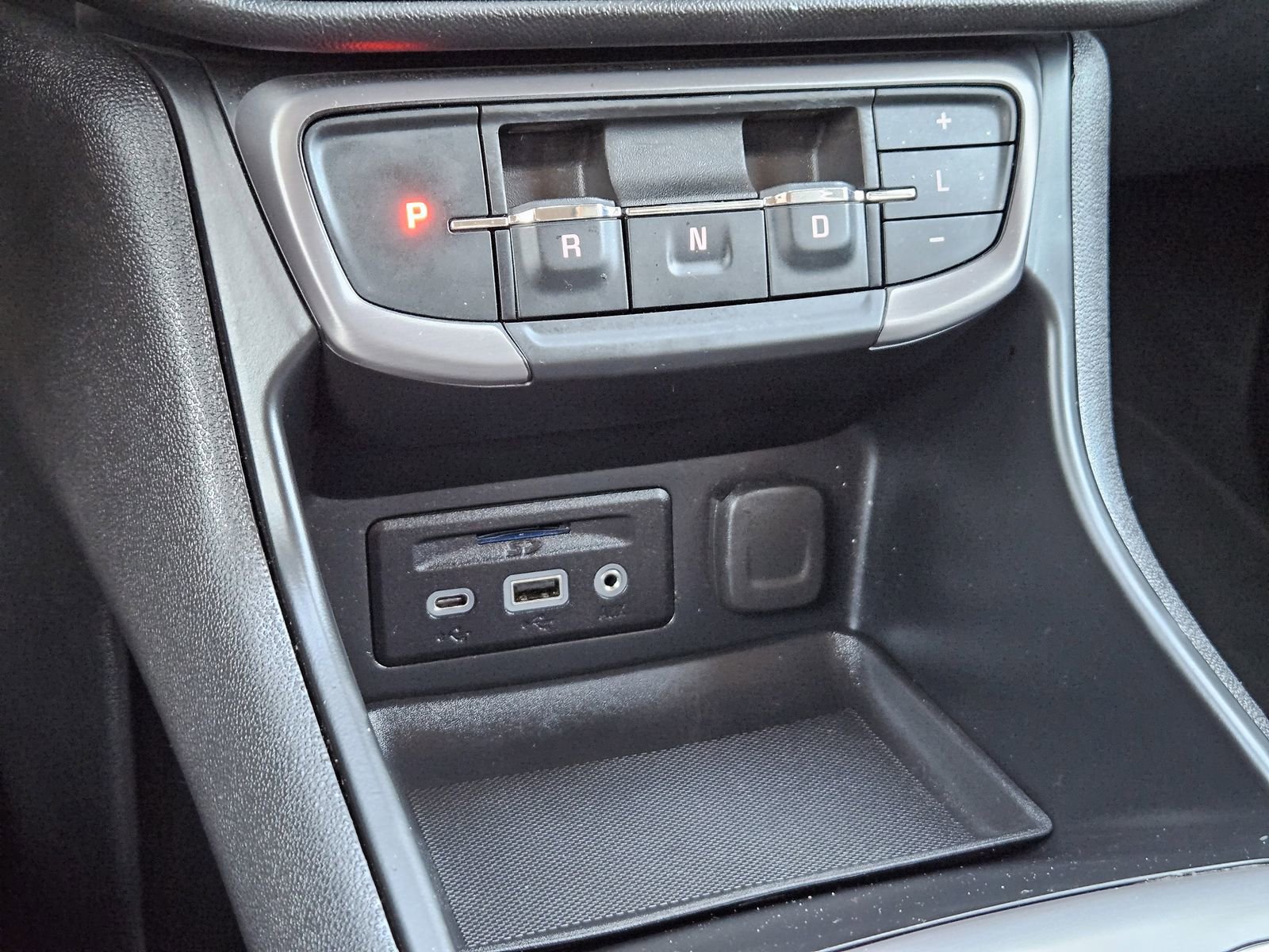 Certified 2023 GMC Terrain AT4 image 24