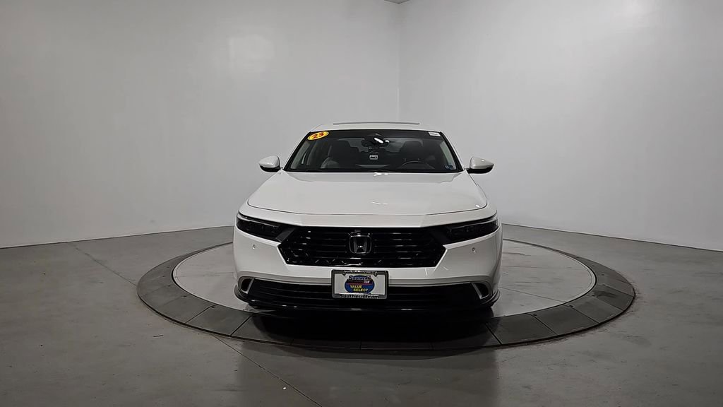 Used 2023 Honda Accord Touring image 8