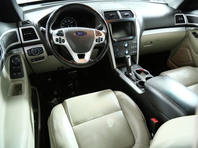 Used 2013 Ford Explorer XLT image 4