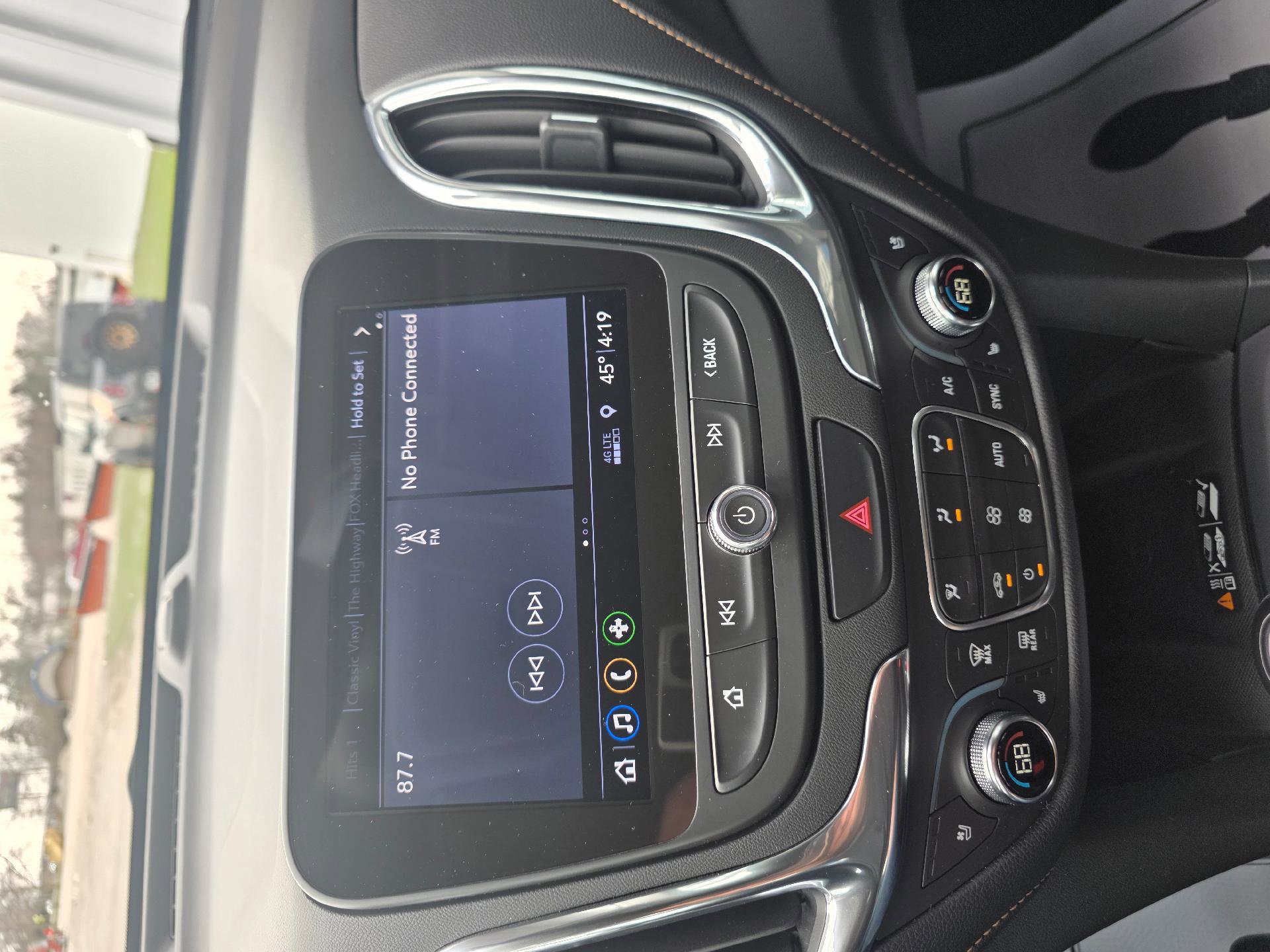 Used 2020 Chevrolet Equinox Premier AWD/4WD image 15